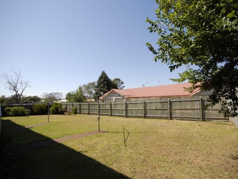 6/10 Perina Street, Wilsonton QLD 4350