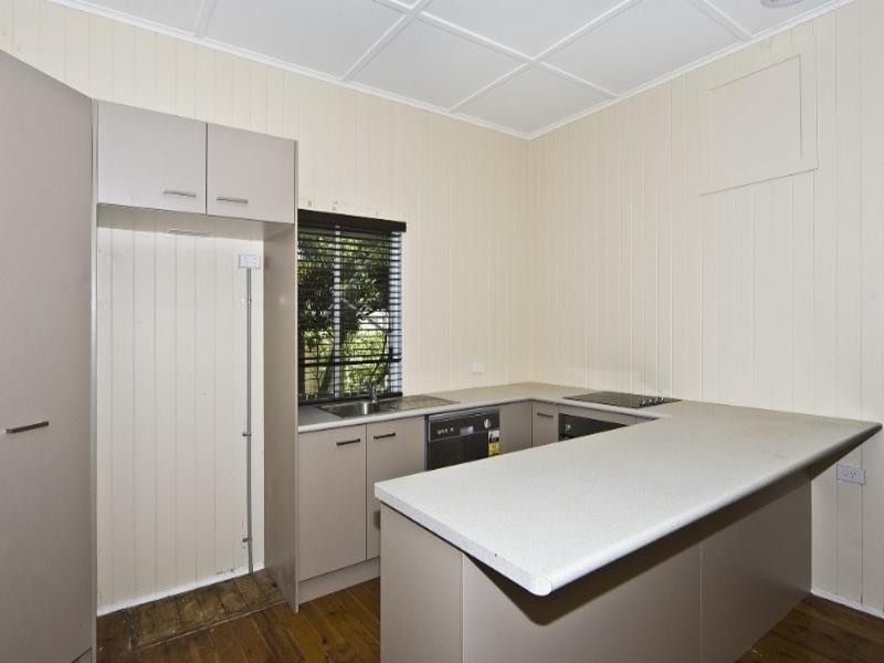 24 Sir Street, East Toowoomba QLD 4350