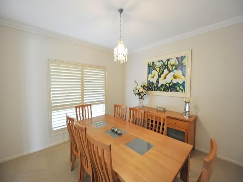 2 Lawson Drive, Highfields QLD 4352