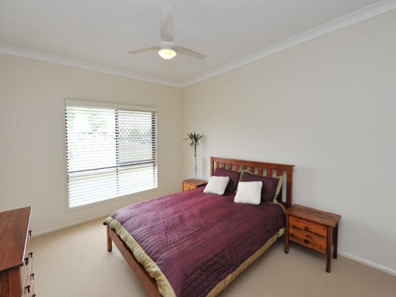 2 Lawson Drive, Highfields QLD 4352