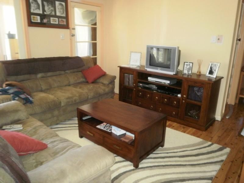 2 Newmarket Street, Newtown QLD 4350