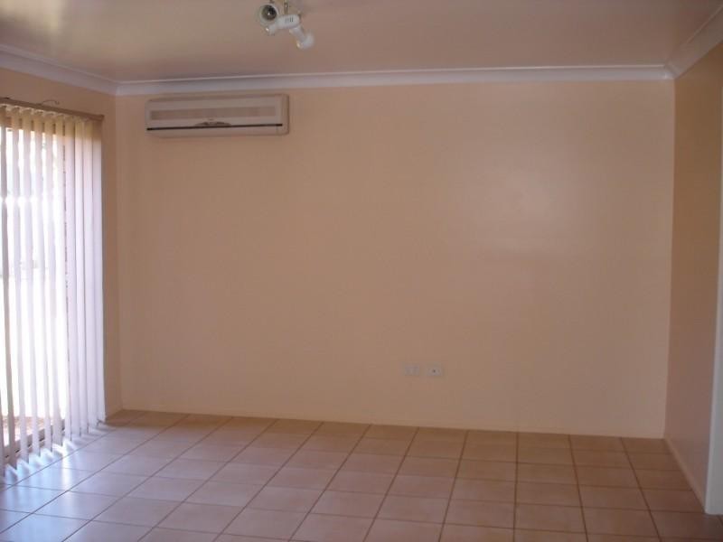 Kearneys Spring QLD 4350