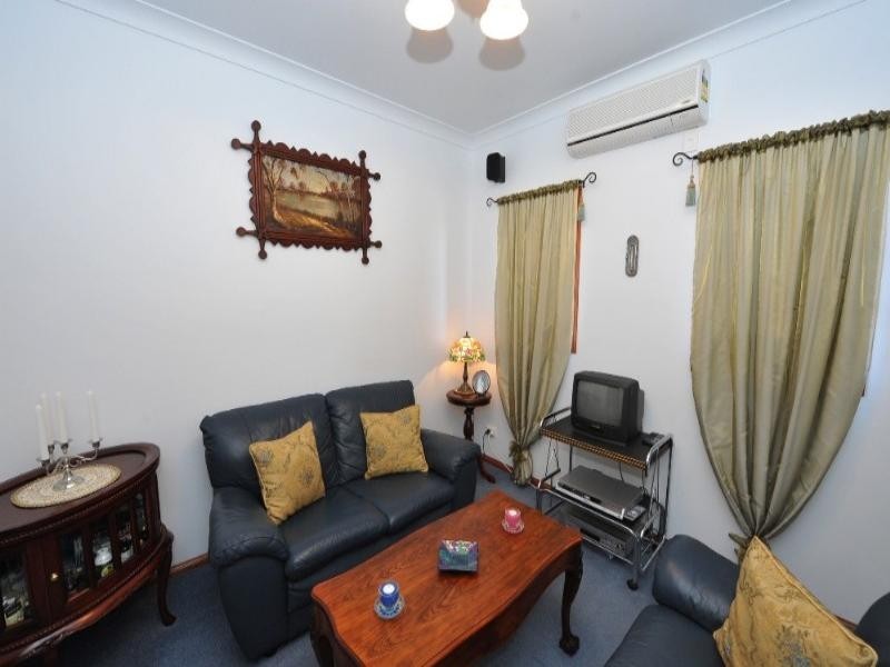 27 Gowrie-Birnam Road, Gowrie Junction QLD 4352