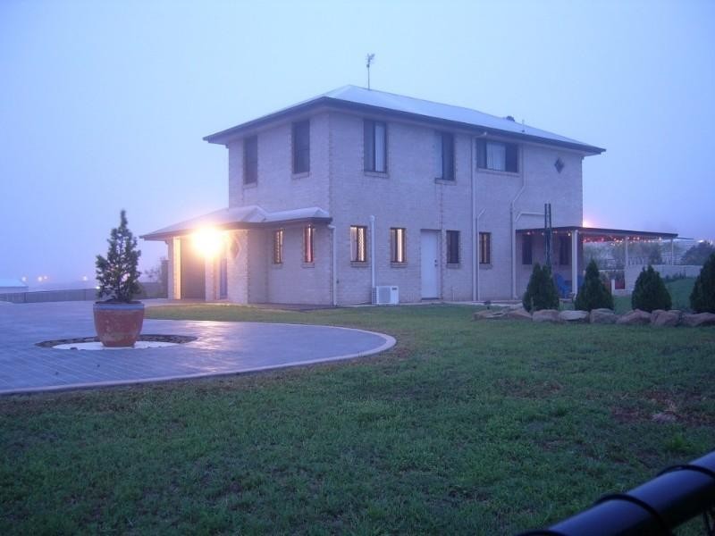 27 Gowrie-Birnam Road, Gowrie Junction QLD 4352