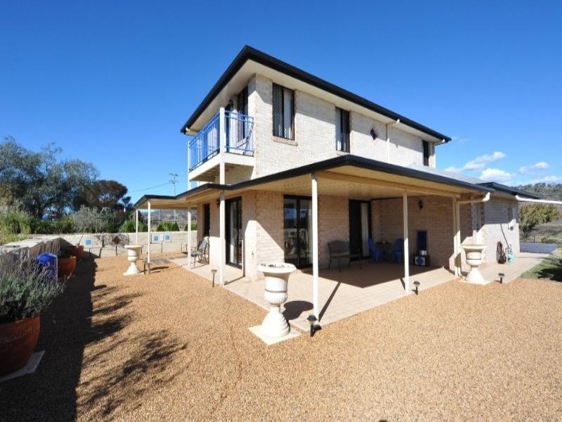 27 Gowrie-Birnam Road, Gowrie Junction QLD 4352