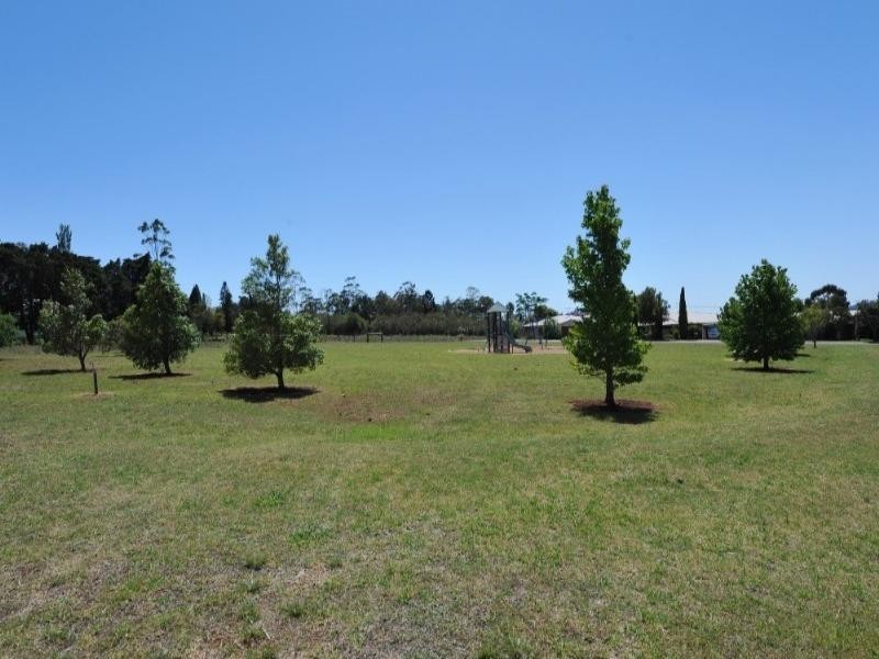 21 Halsworth Street, Wilsonton QLD 4350