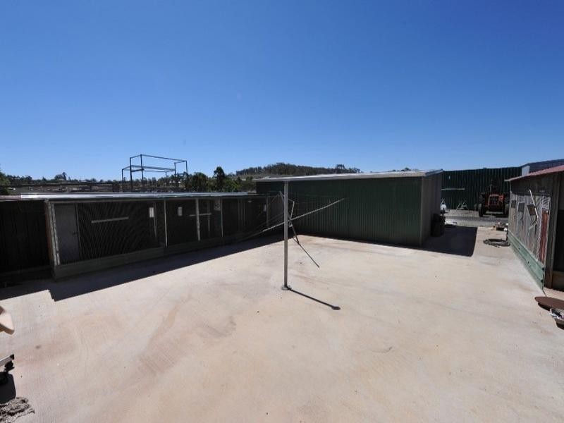 595 South Street, Glenvale QLD 4350