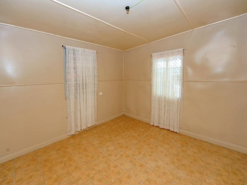 595 South Street, Glenvale QLD 4350