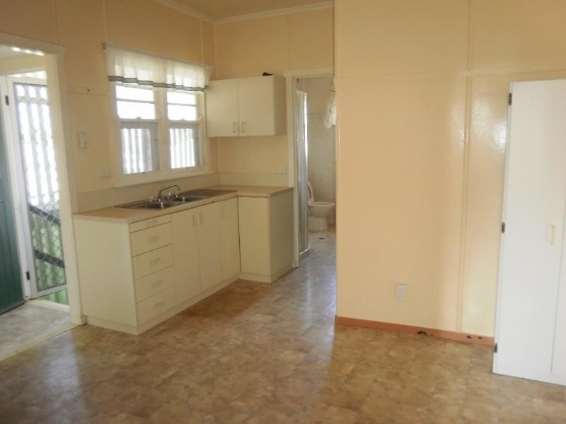 41 Hunter Street, Centenary Heights QLD 4350