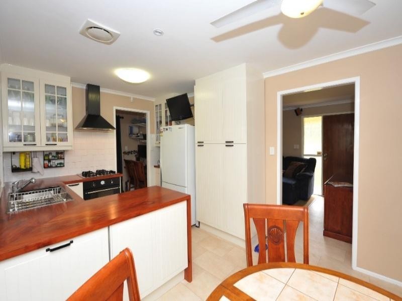 8 Seppelt Street, Wilsonton Heights QLD 4350