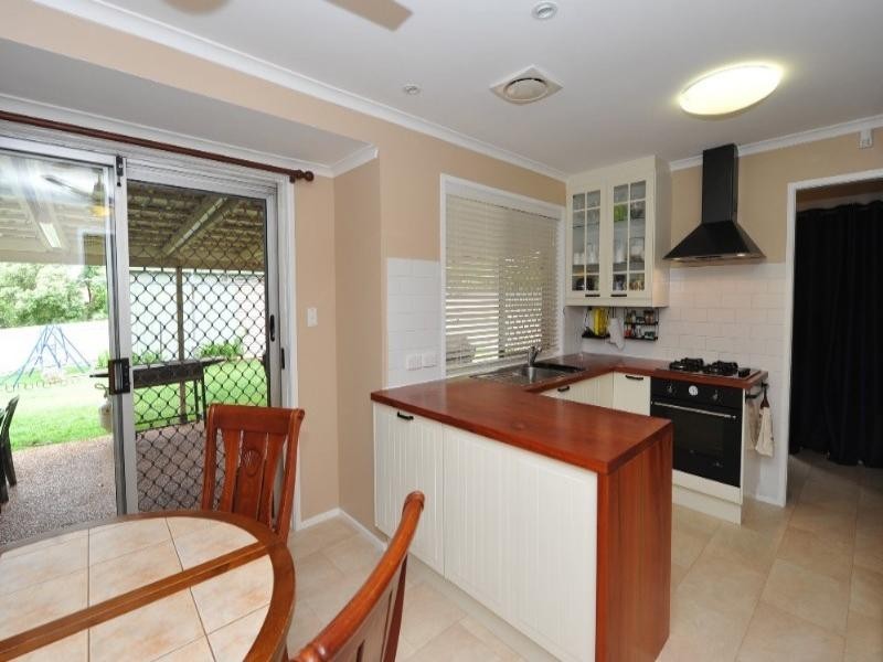 8 Seppelt Street, Wilsonton Heights QLD 4350