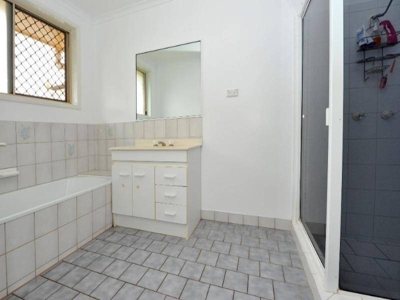 44 Seppelt Street, Wilsonton Heights QLD 4350