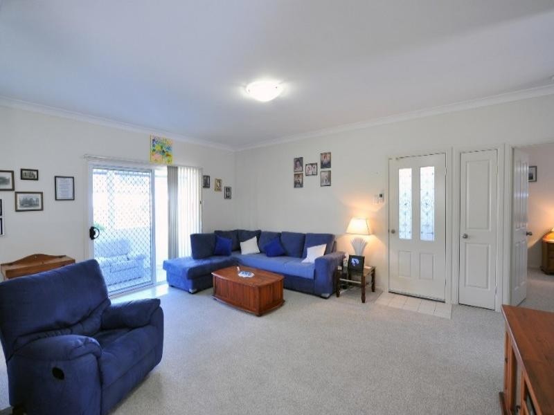 202/530 Bridge Street, Wilsonton QLD 4350