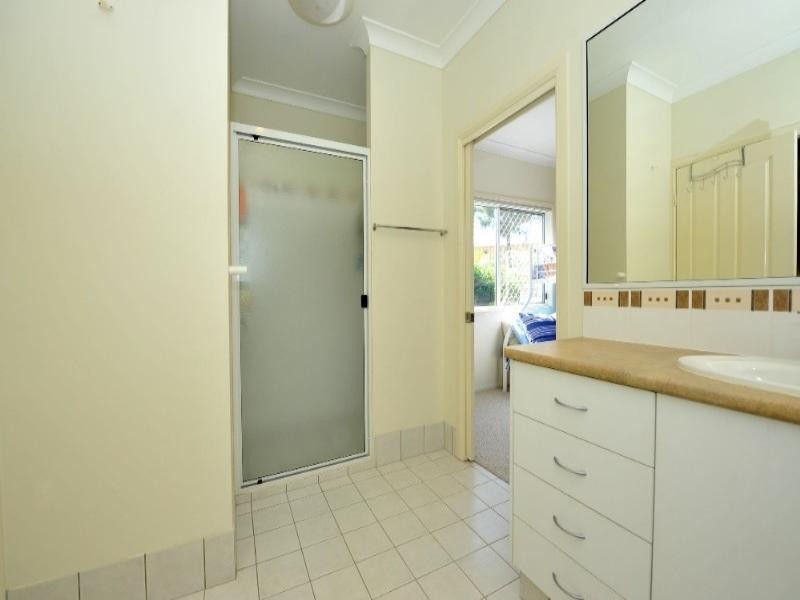 202/530 Bridge Street, Wilsonton QLD 4350