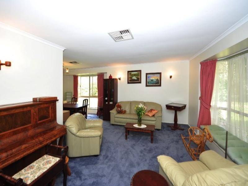 12 Orange Grove Road, Highfields QLD 4352