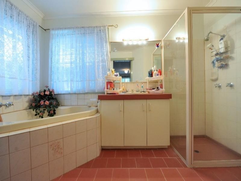 12 Orange Grove Road, Highfields QLD 4352