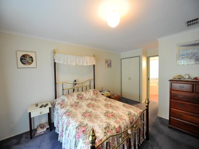 12 Orange Grove Road, Highfields QLD 4352