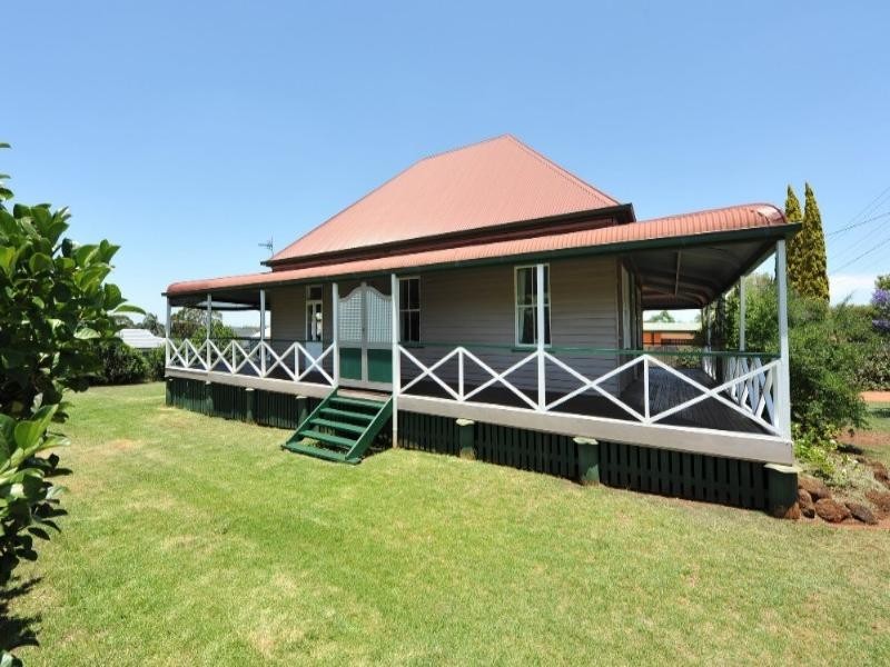 62 Holberton Street, Toowoomba QLD 4350