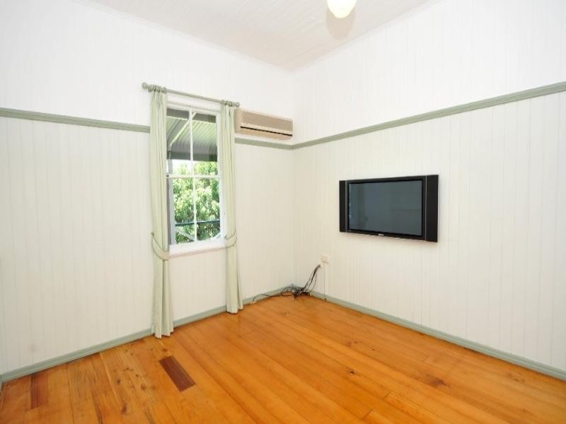 62 Holberton Street, Toowoomba QLD 4350