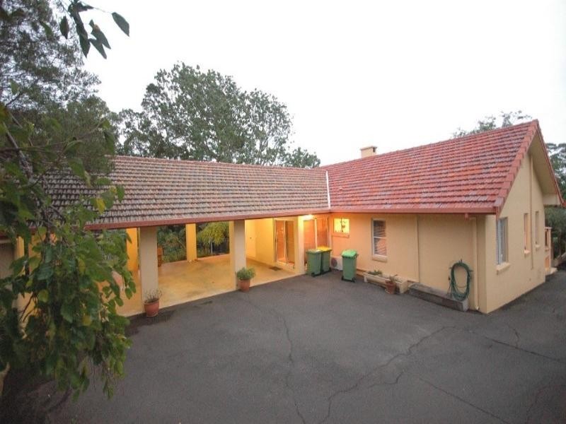 5a Curzon Street, Mount Lofty QLD 4350