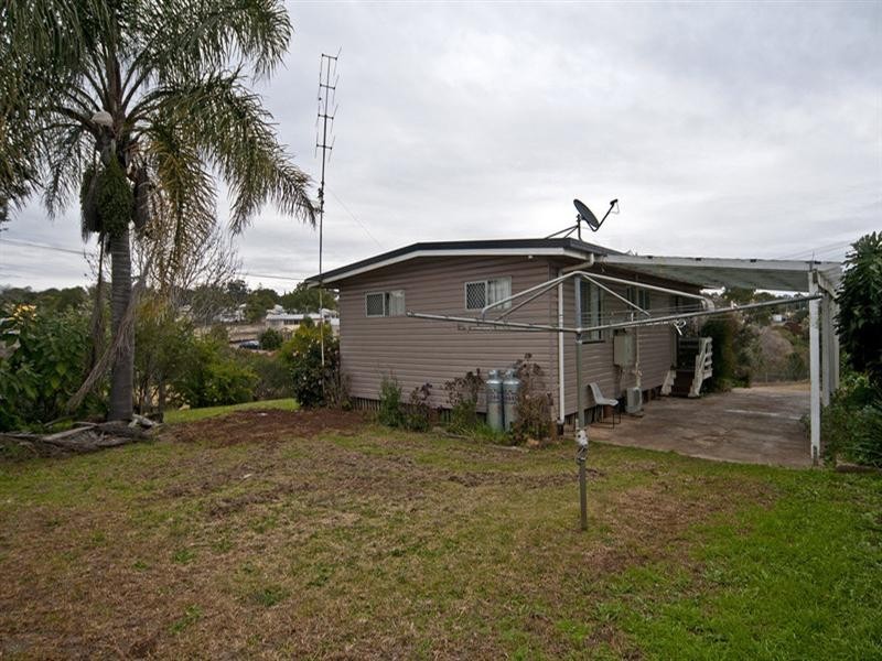 24 Waverley Street, North Toowoomba QLD 4350