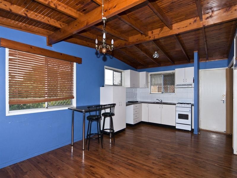 24 Waverley Street, North Toowoomba QLD 4350