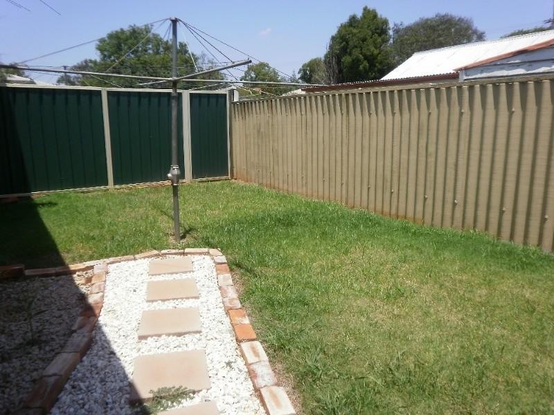 2/14 Ascot Street, Newtown QLD 4350