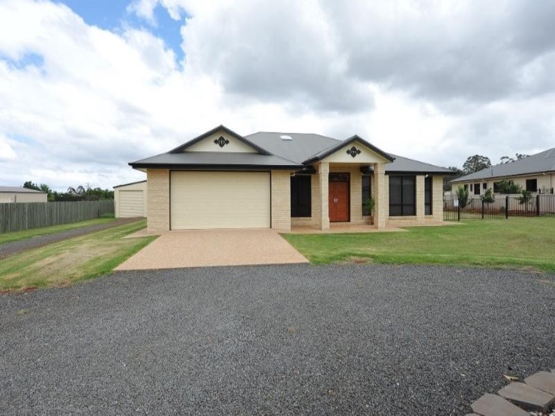 10 Powell Court, Highfields QLD 4352
