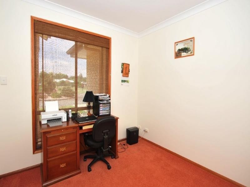 10 Powell Court, Highfields QLD 4352