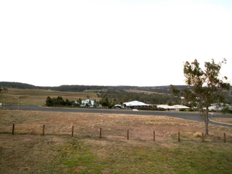 6 Manikato Drive, Toowoomba QLD 4350