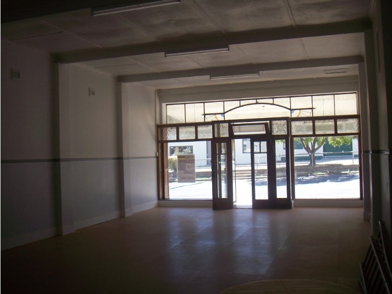 28 High Street, Texas QLD 4385