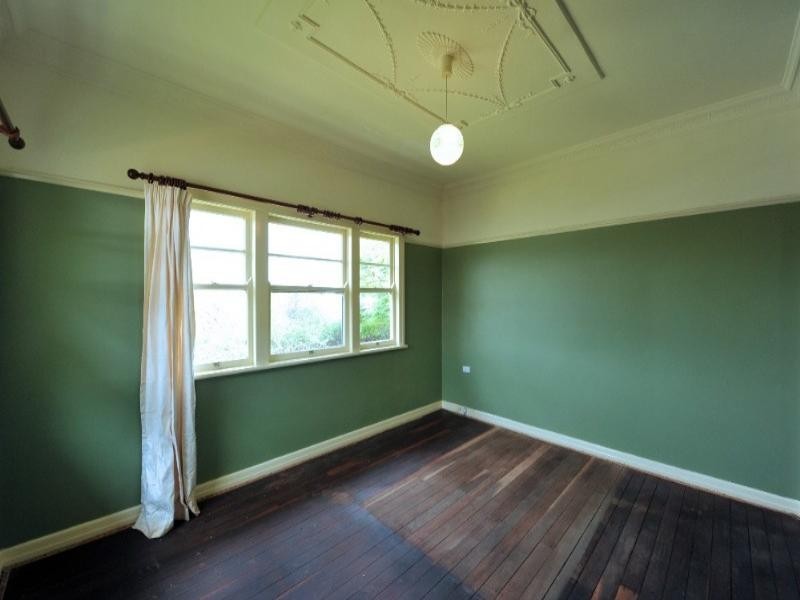 24 John Street, East Toowoomba QLD 4350