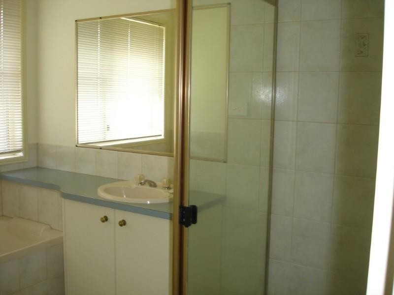 37 Belclaire Drive, Westbrook QLD 4350