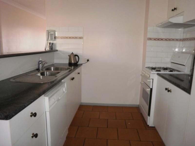 2/2 Roser Close, Kearneys Spring QLD 4350