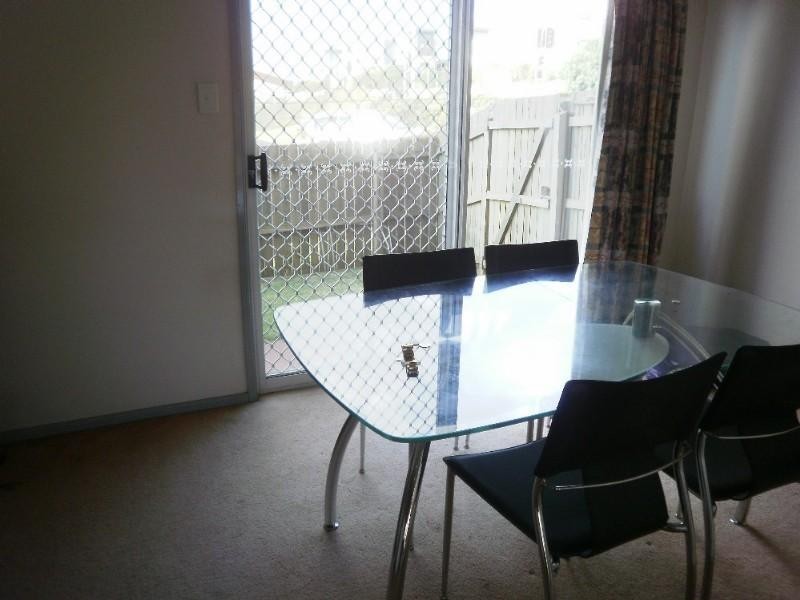 2/2 Roser Close, Kearneys Spring QLD 4350