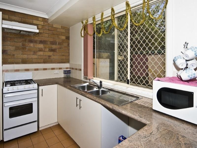 8/248 James Street, Harristown QLD 4350