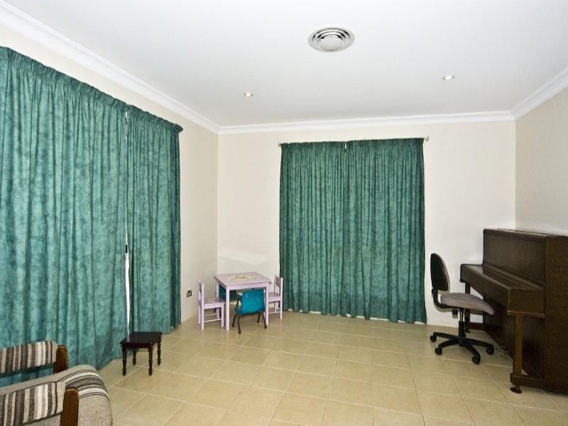 18 Quail Street, Rangeville QLD 4350