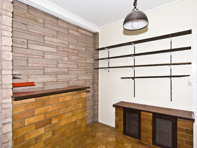 4 Alford Street, Mount Lofty QLD 4350