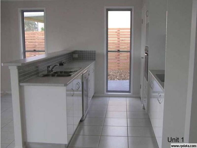 1/202 Stenner Street, Middle Ridge QLD 4350