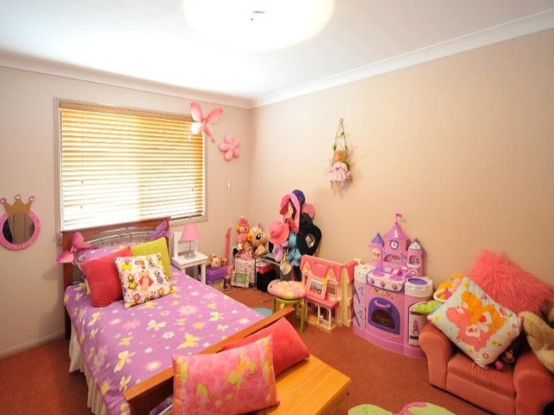 18 Patron Crescent, Glenvale QLD 4350
