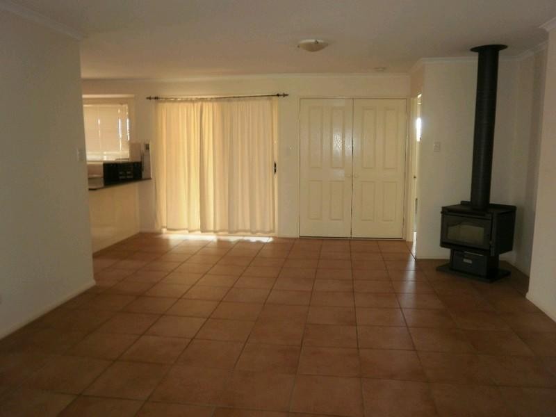 2 Strathconan Drive, Glenvale QLD 4350