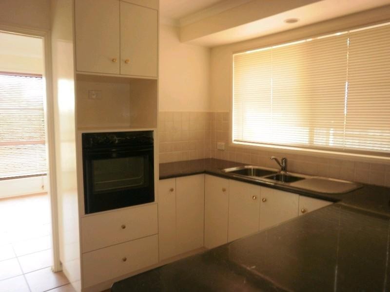 2 Strathconan Drive, Glenvale QLD 4350