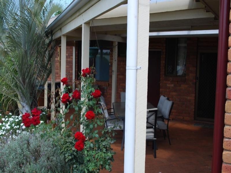 15 Beer Court, Kearneys Spring QLD 4350