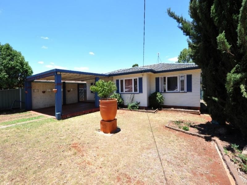 254 Tor Street, Rockville QLD 4350