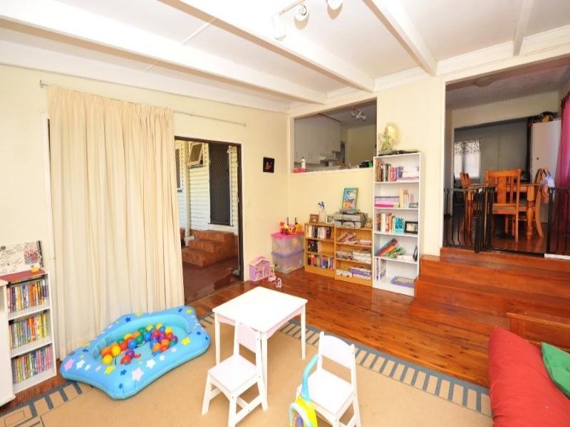 254 Tor Street, Rockville QLD 4350