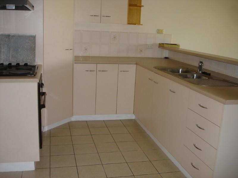 4/436 Alderley Street, Harristown QLD 4350