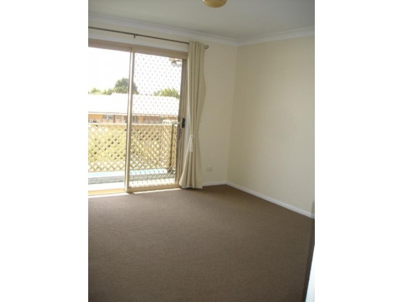 4/436 Alderley Street, Harristown QLD 4350