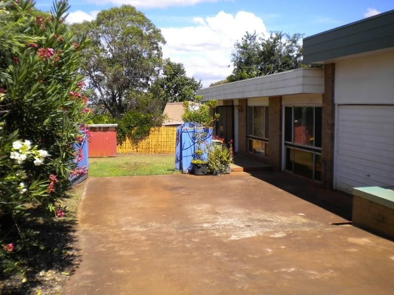 2/72 Hoey Street, Kearneys Spring QLD 4350