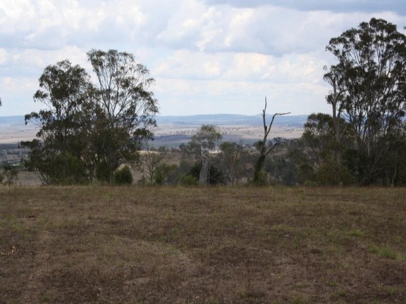 1042 Preston Boundary Road, Toowoomba QLD 4350