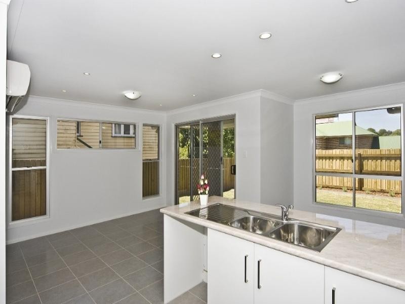 2/1A Macarthur Street, South Toowoomba QLD 4350